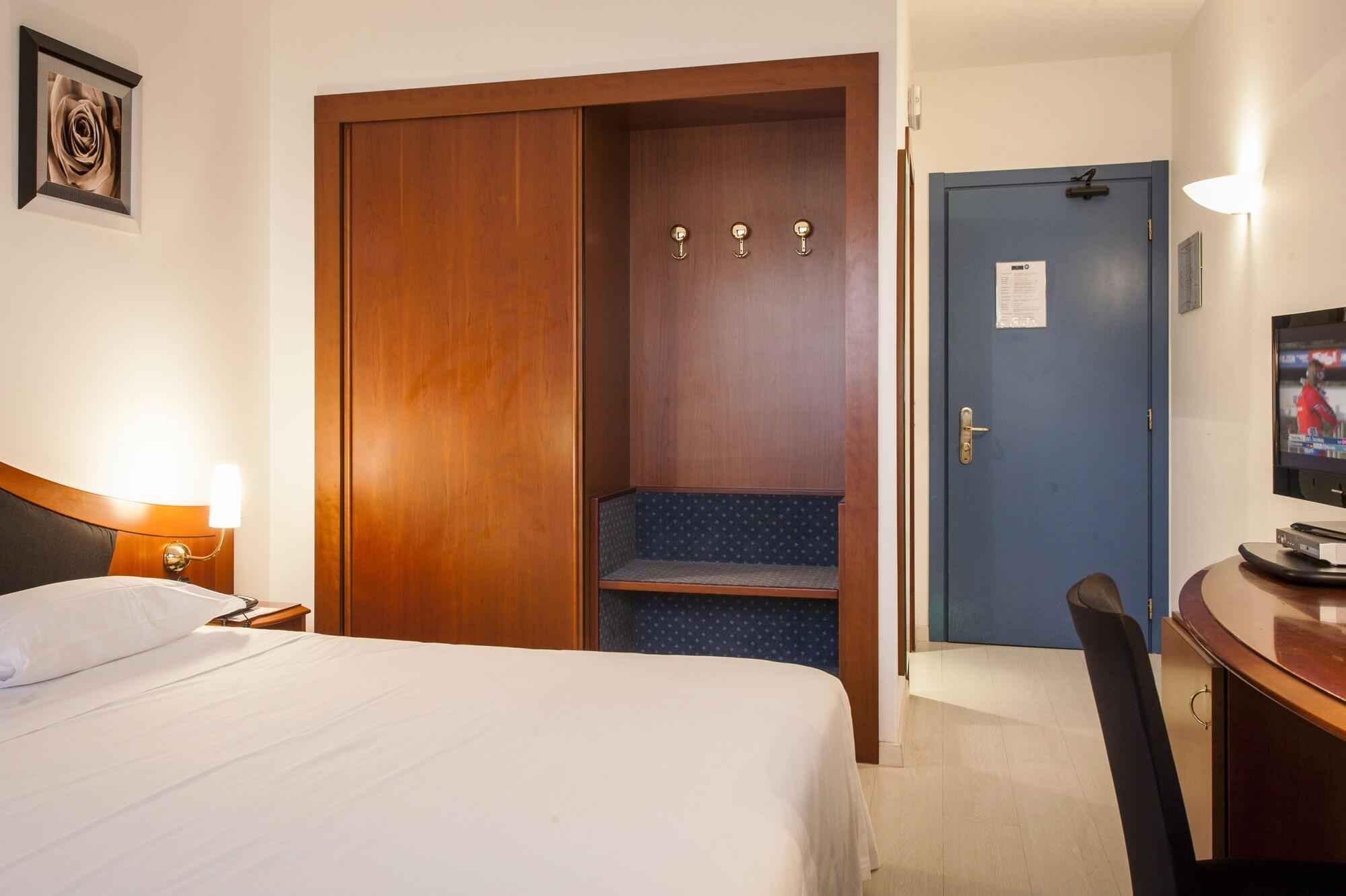 Hotel Donizetti Lallio Eksteriør bilde