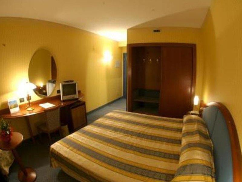 Hotel Donizetti Lallio Eksteriør bilde